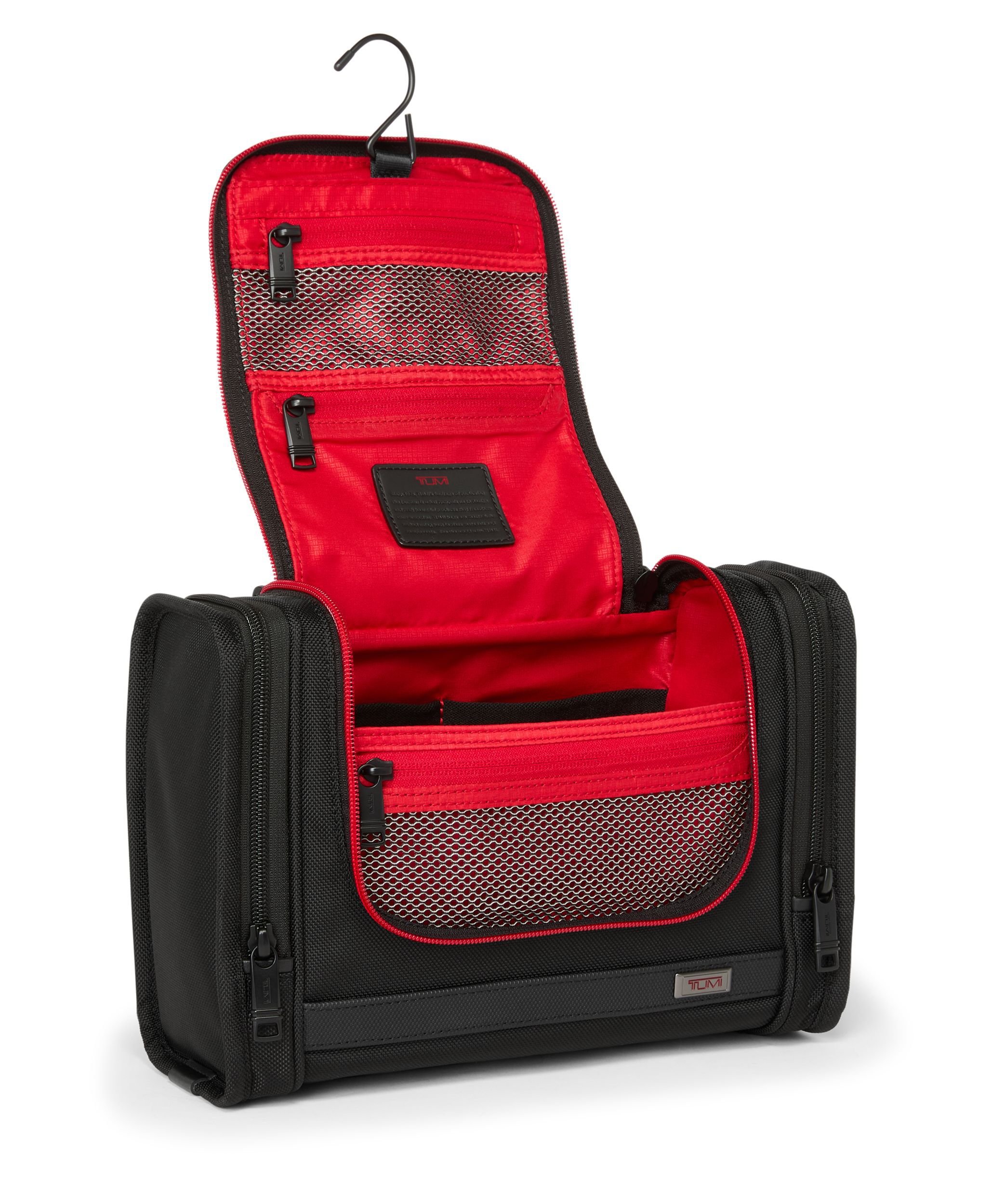 ALPHA ハンギング・トラベル・キット｜TUMI(トゥミ)公式サイト