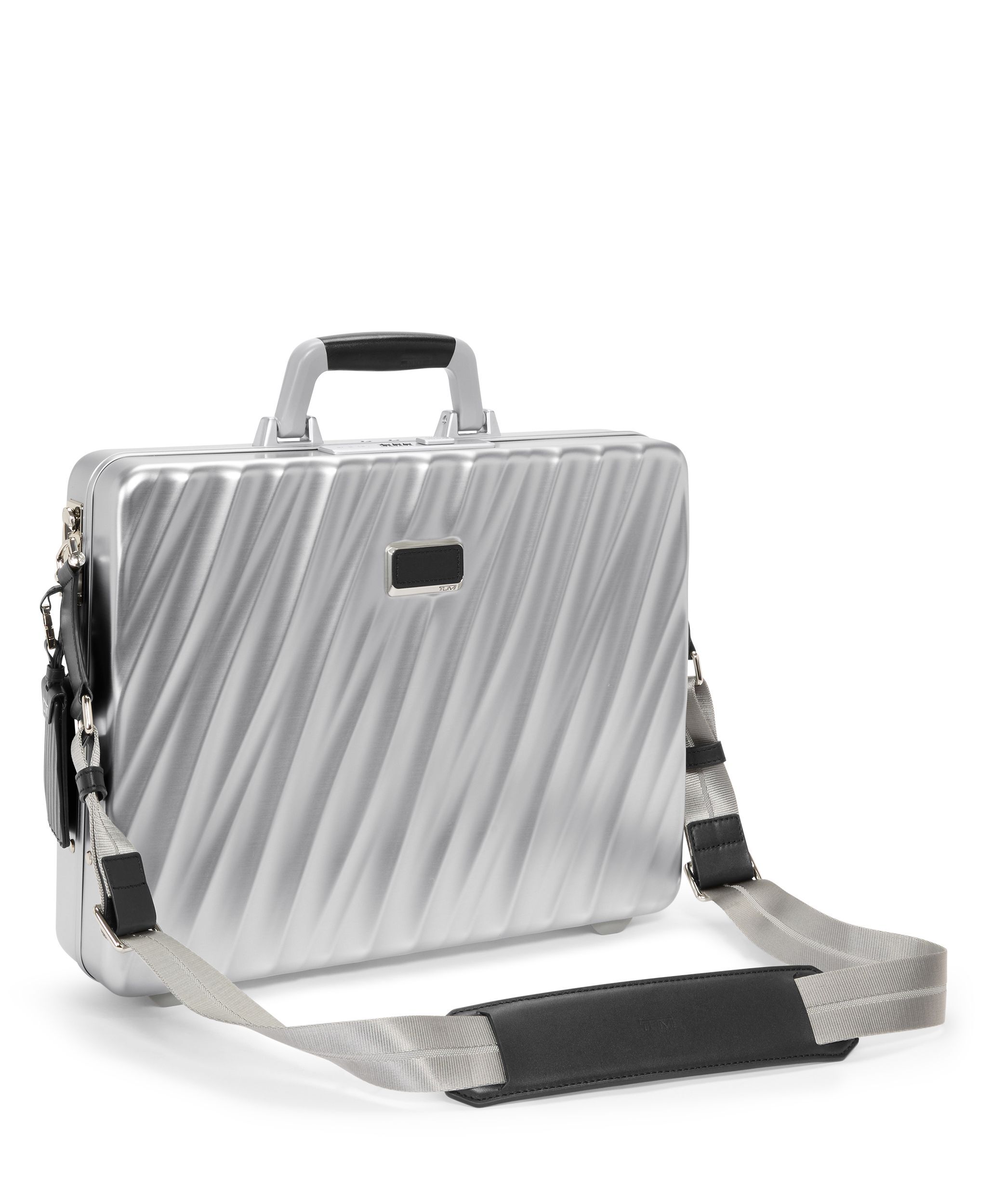 19 DEGREE ALUMINUM ブリーフケース | TUMI公式サイト