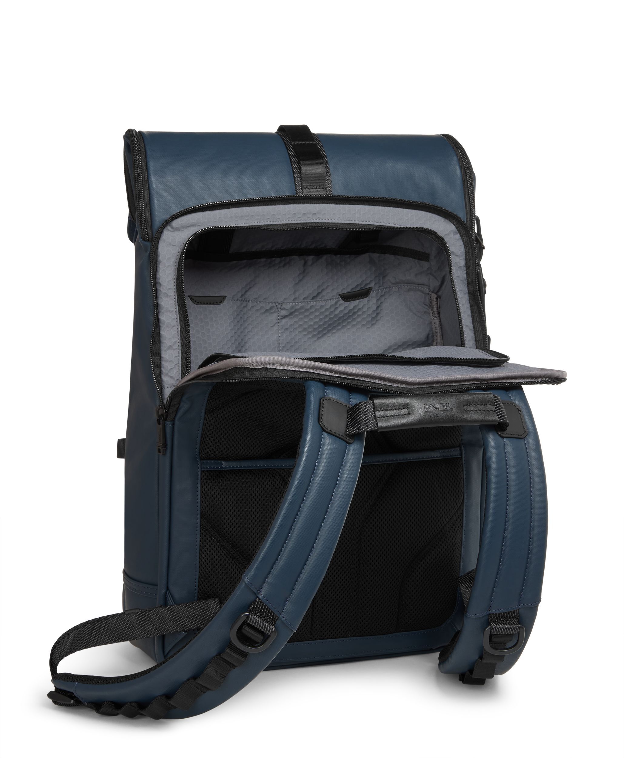 TUMI ランス レザー仕様 TUMI デイバック リュック ALPHA BRAVO 「サーヴェイランス