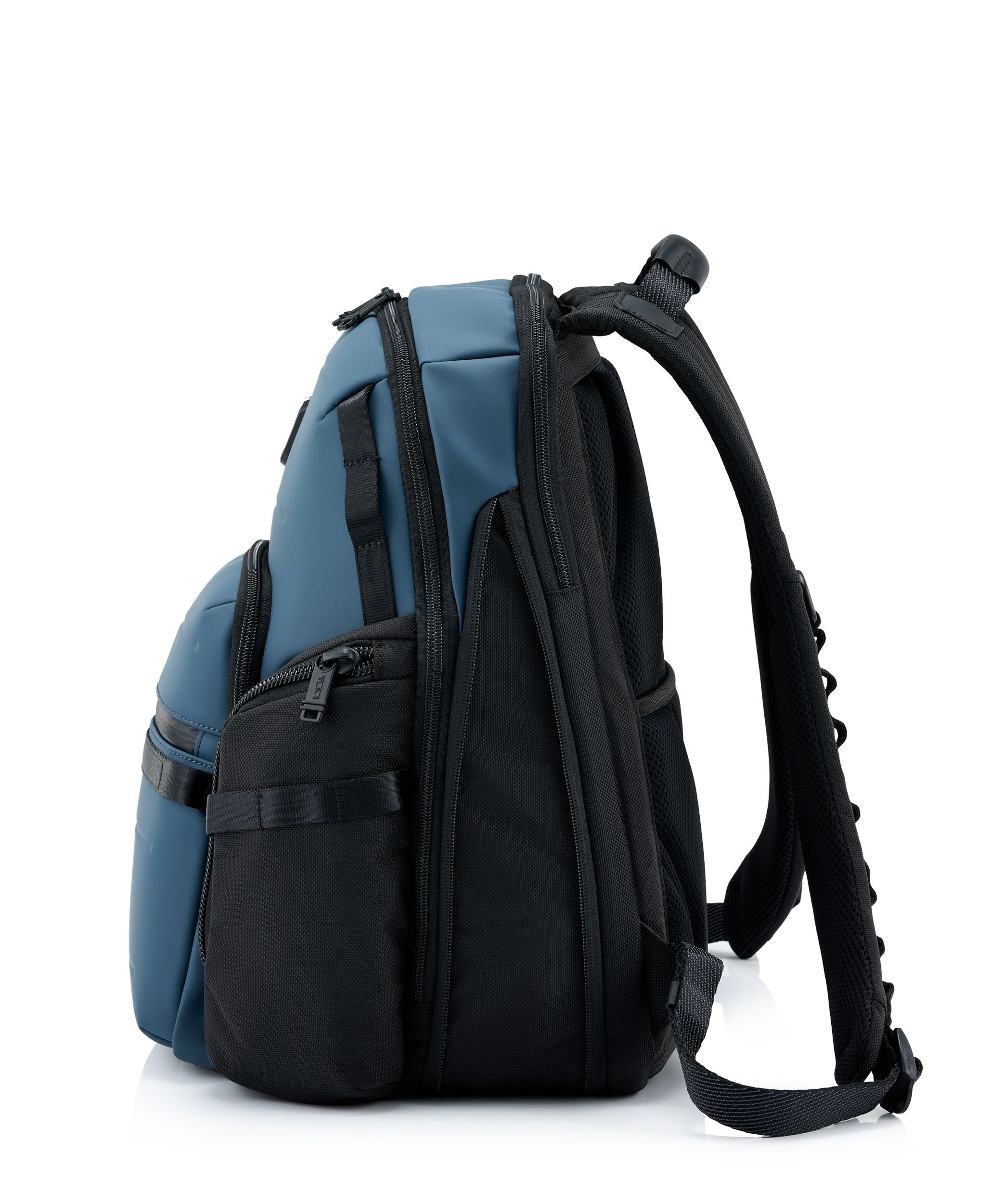 TUMI❨トゥミ❩公式サイト | バッグ・バックパック・キャリーケース