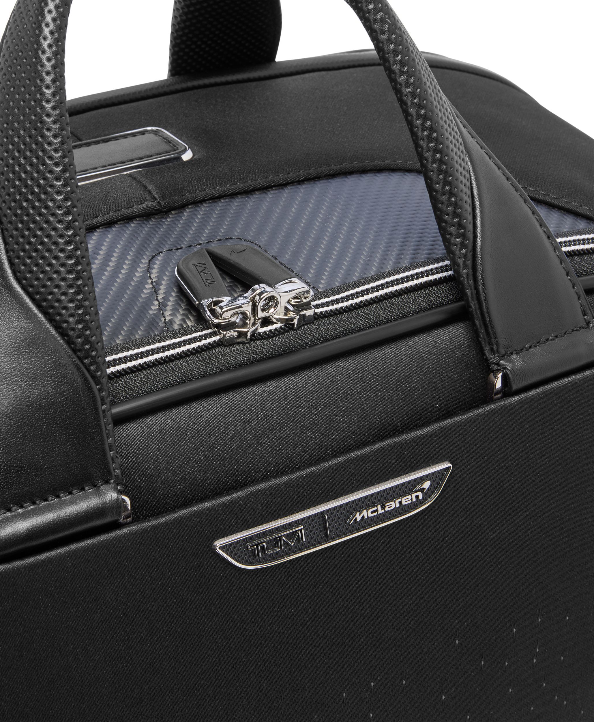 G*k様 TUMI 373003D MCLAREN ボディバッグ TUMI | McLaren Fuel Carbon Fiber Small Crossbody – Carbon Fiber Gear