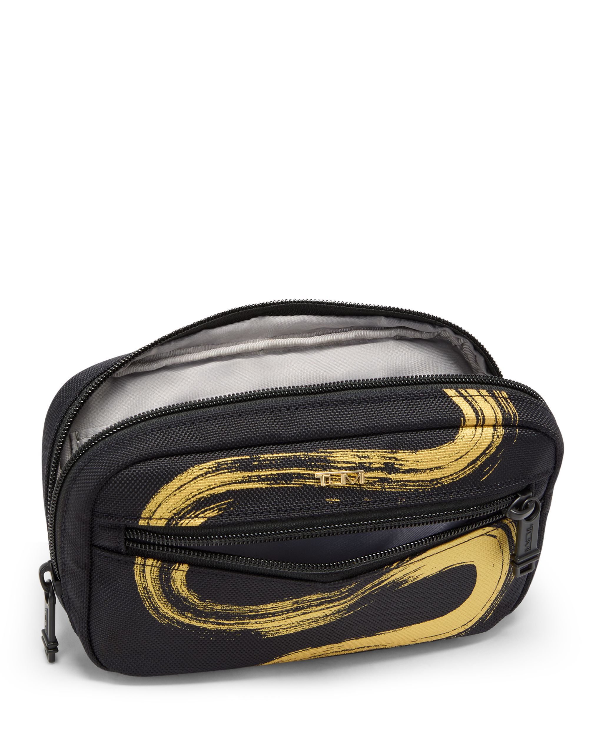 TUMI ウェルデッド・ジップ・アラウンド・ケーススタイル