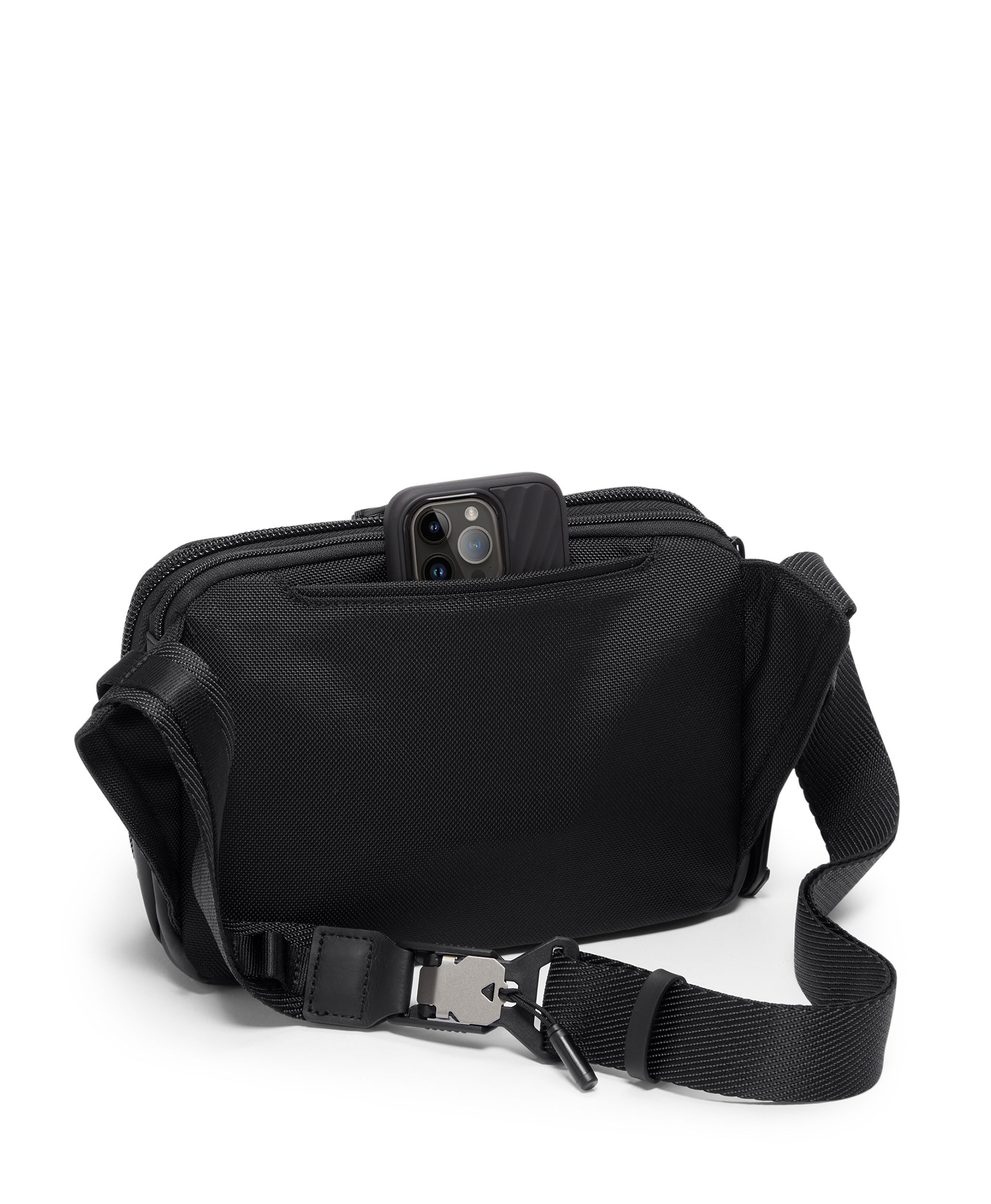 TUMI ショルダーバッグ ALPHA BRAVO 「メイポート」クラッチ