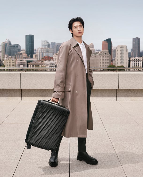 TUMI（トゥミ）　リュック　キャリーケース TUMI トゥミ リュックバック 輪行旅行 長距離キャリーケース
