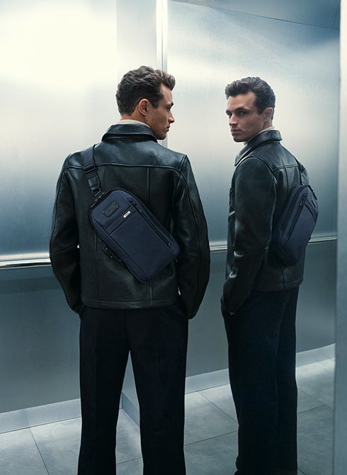 20260122_RS_Tumi_Alpha4_S05_MEDIUM_SLING