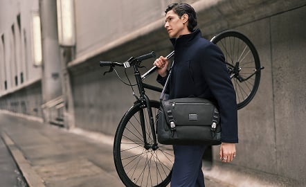【極美品】TUMI キャリーバッグ ガーメント 4輪 付属品完備 ブラック ALPHA ガーメント・4ウィール・キャリーオン ブラック｜TUMI
