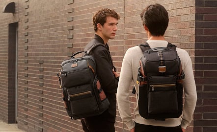 TRAVEL ACCESSORY ガーメント・バッグ｜TUMI(トゥミ)公式サイト